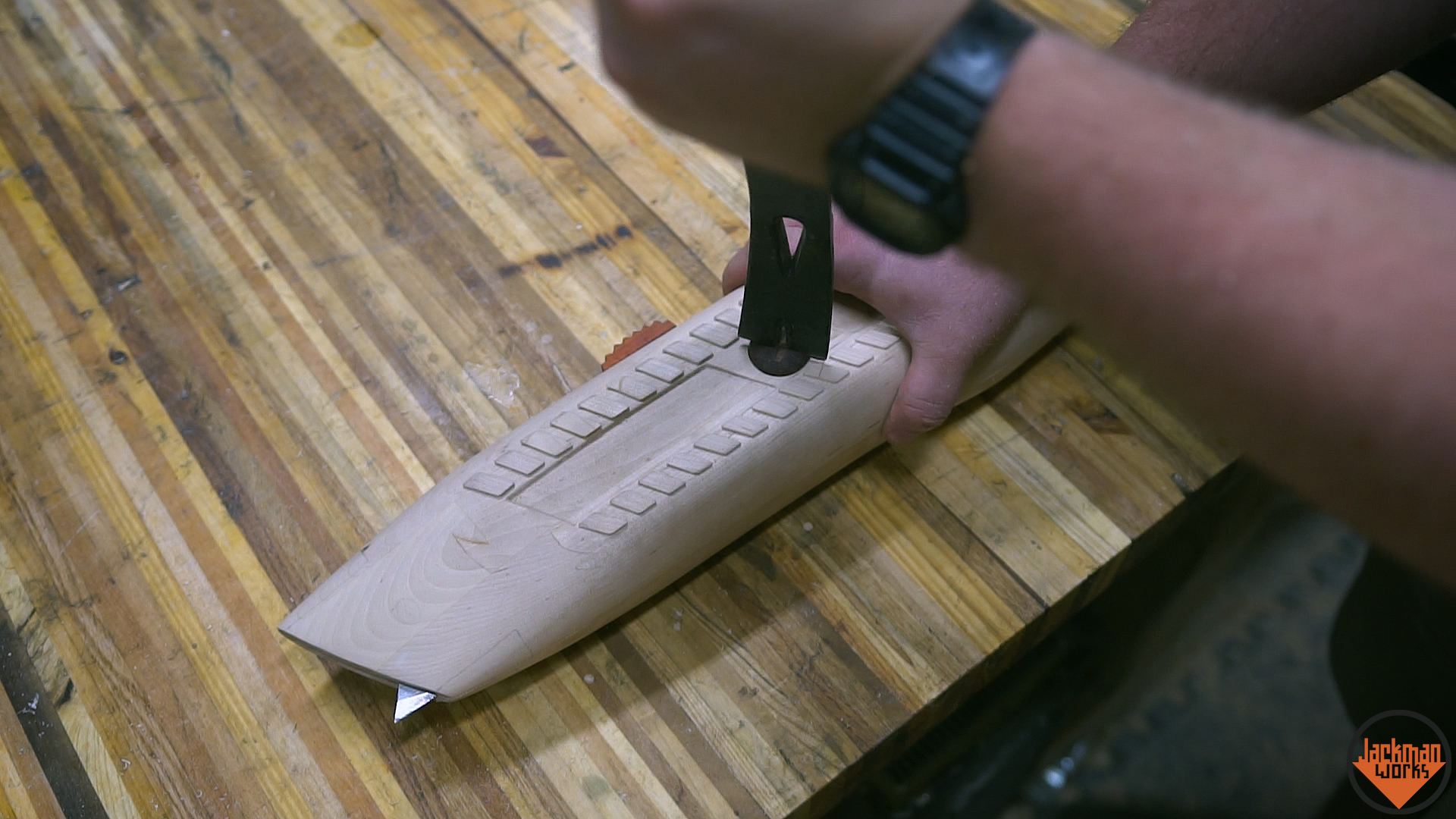 carving a giant diresta utility knife from wood 34.jpg