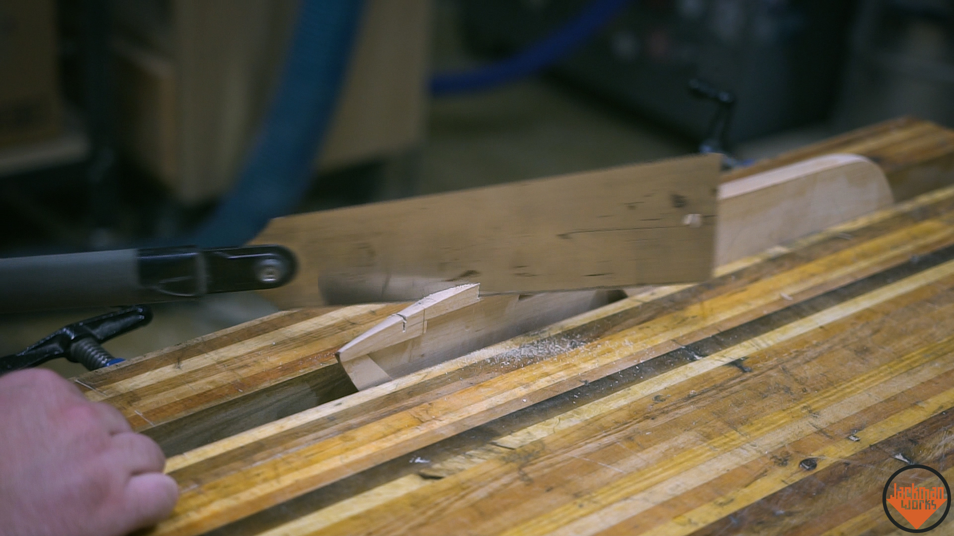carving a giant diresta utility knife from wood 35.jpg