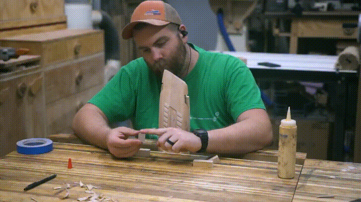 carving a giant diresta utility knife from wood 36 GIF.gif