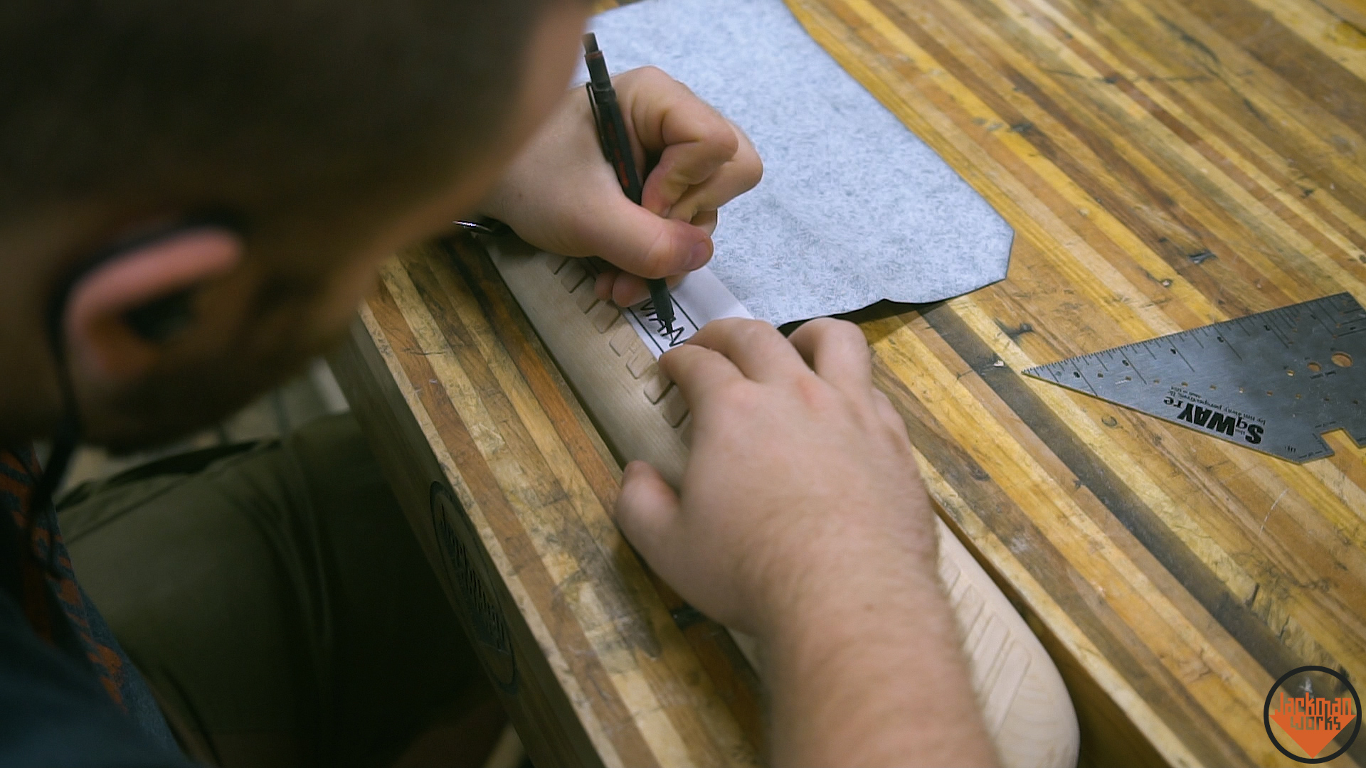 carving a giant diresta utility knife from wood 40.jpg