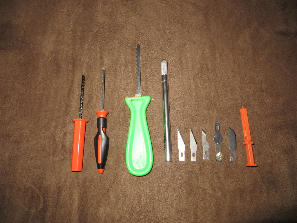 carving tools.jpg