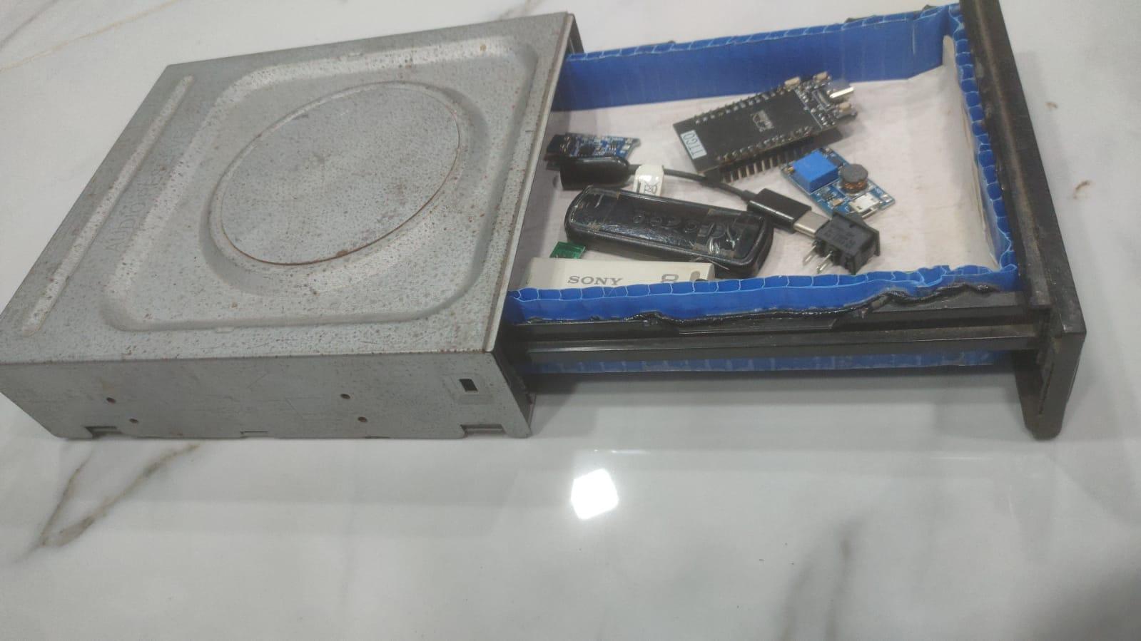 cd drive  (4).jpeg