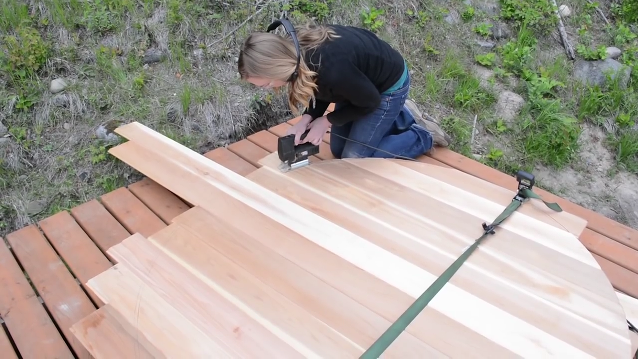 cedar-hot-tub-floor.jpg