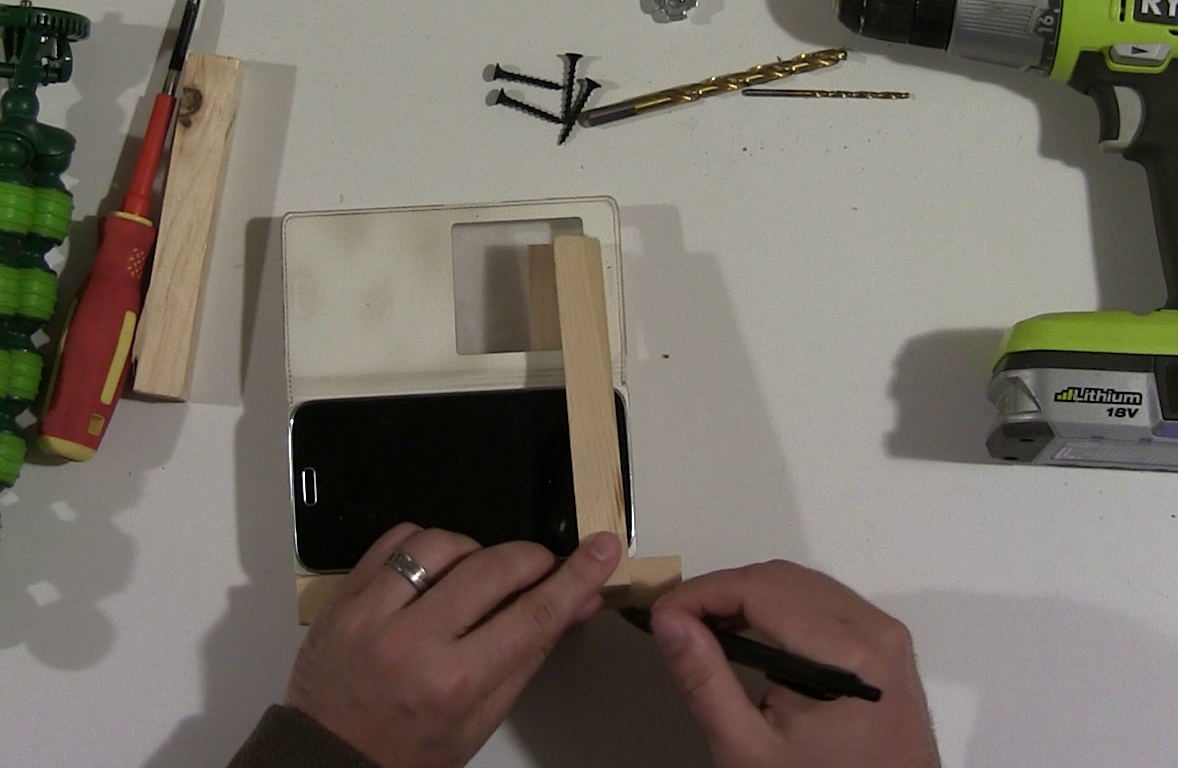 cellphone tripod mount- mark.png