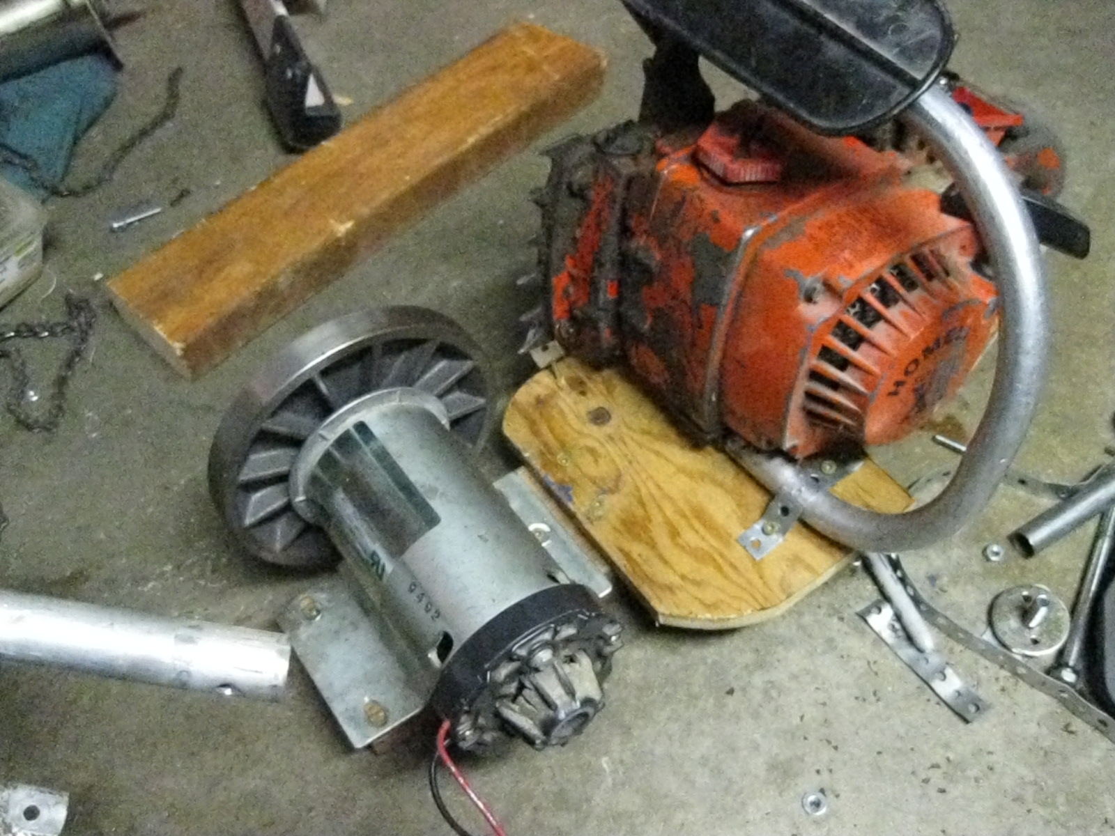 chainsaw engine light 076.jpg