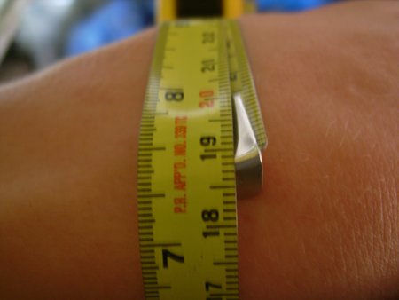 checksizeofwrist.JPG