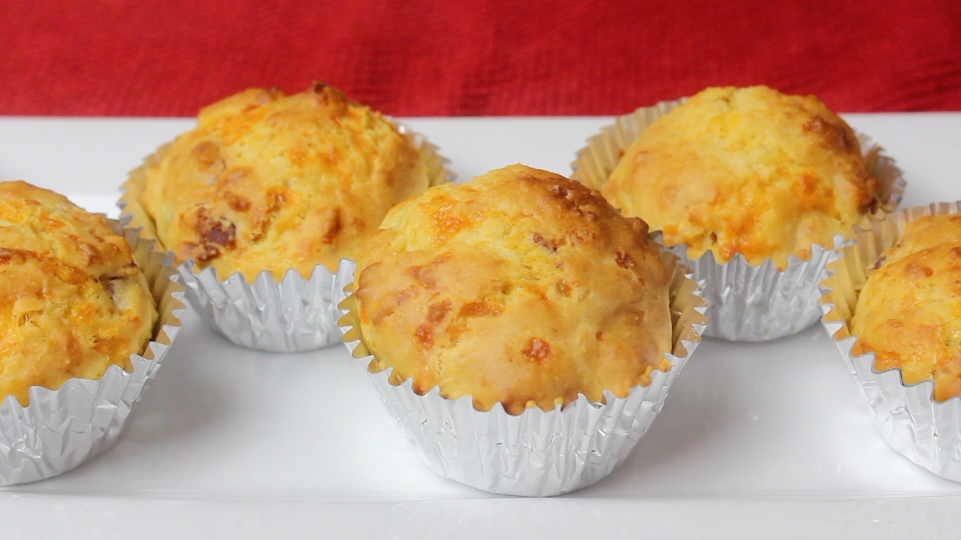 cheddar bacon muffins1.jpg