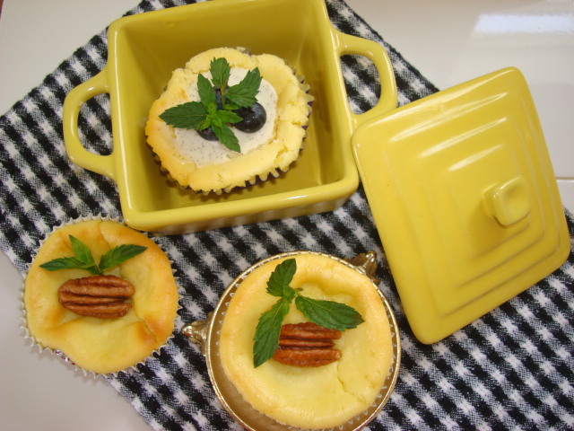 cheesecake cupcakes 022.JPG