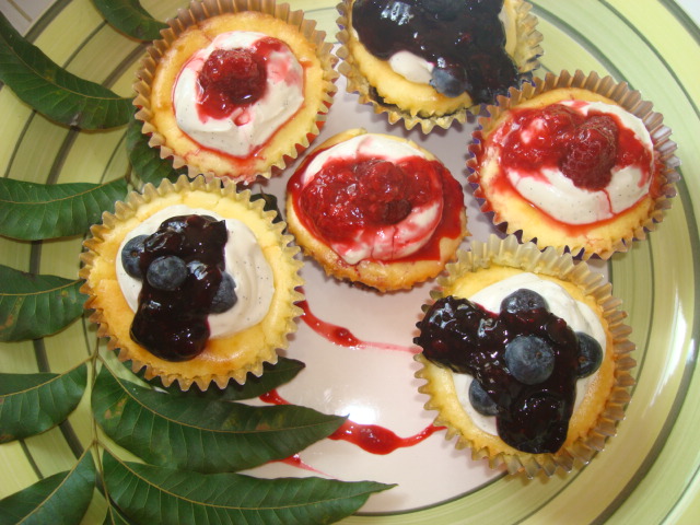 cheesecake cupcakes 059.JPG