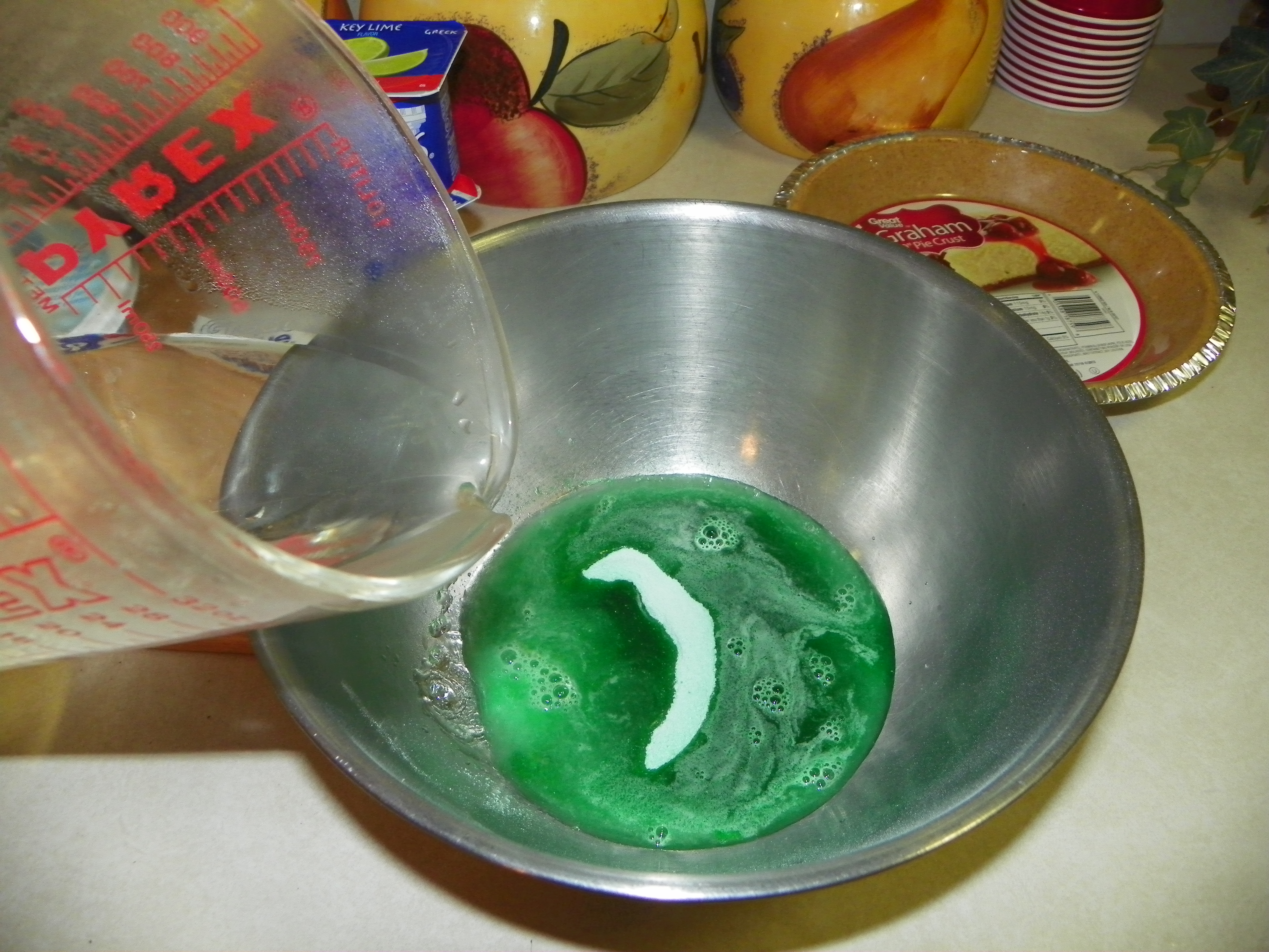 chicken cassarole, lime pie 026.jpg