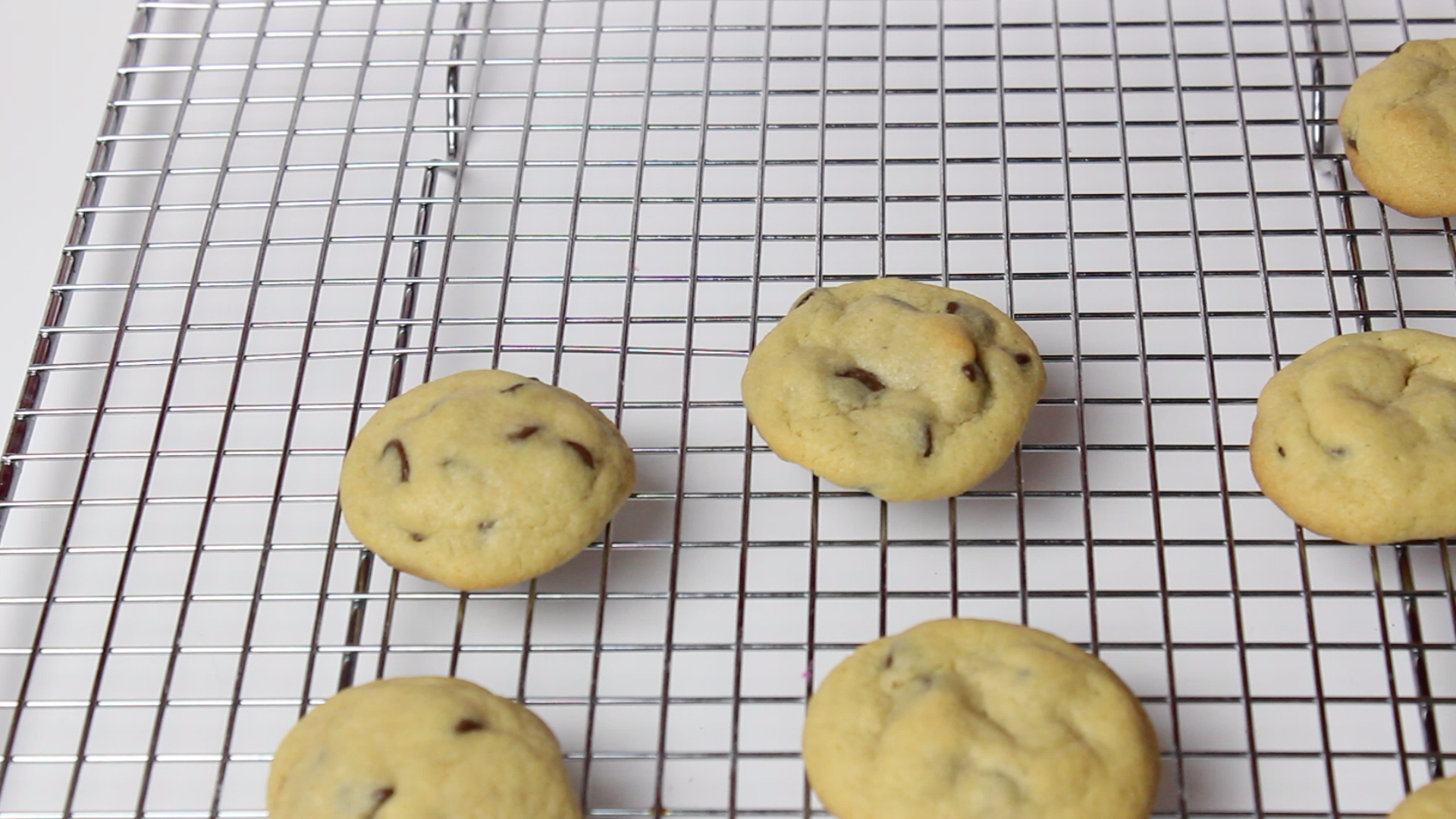 chocolate chip pudding cookies 10.png