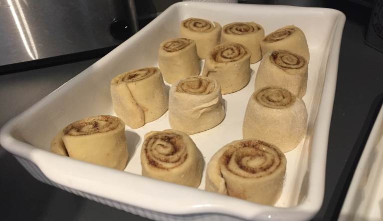 cinnabons-in-tray.jpg