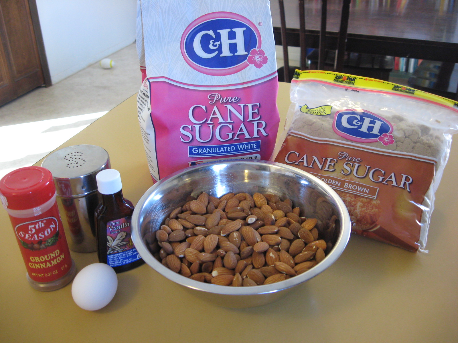 cinnamon roasted almonds 005.jpg