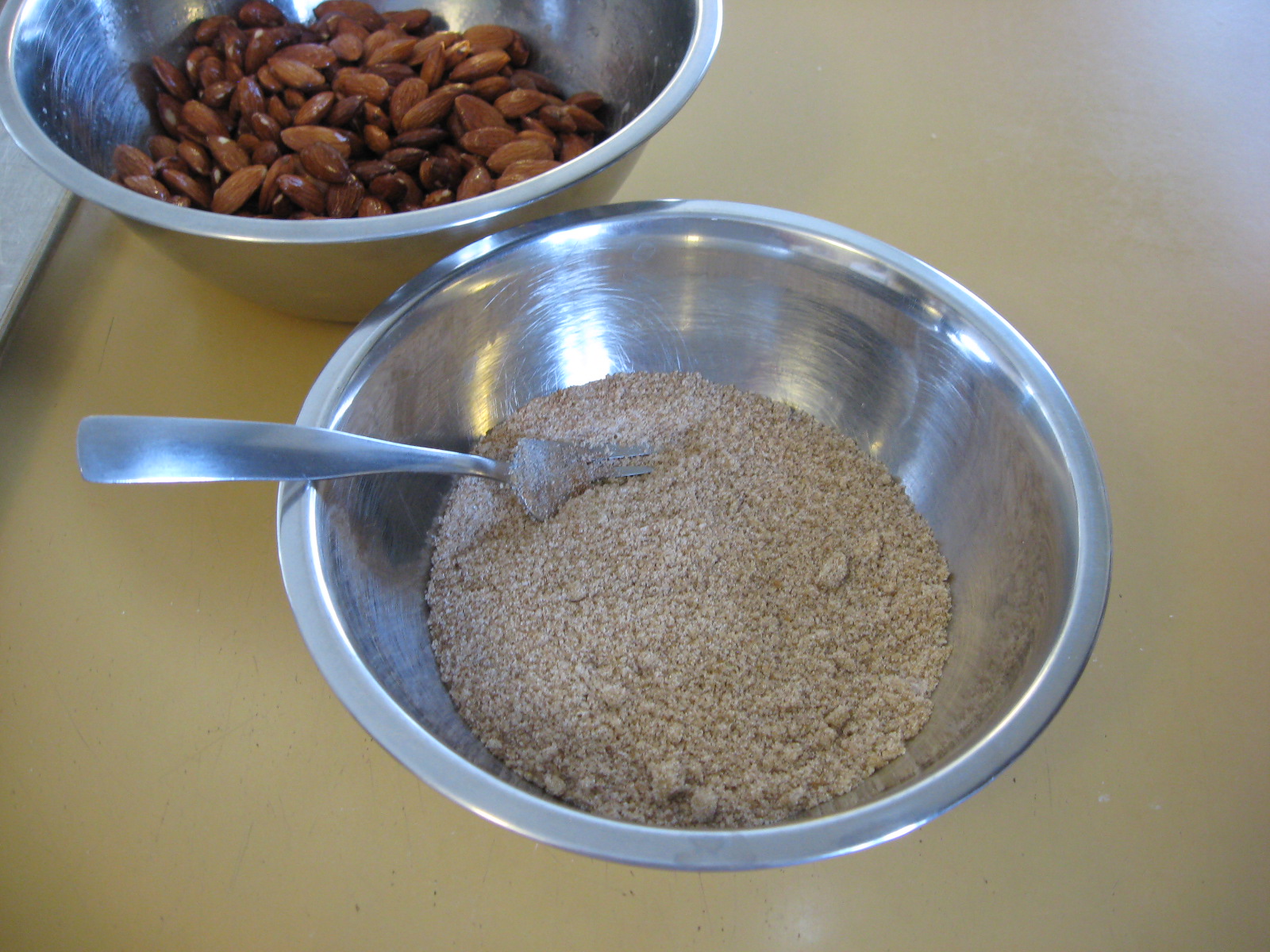 cinnamon roasted almonds 019.jpg