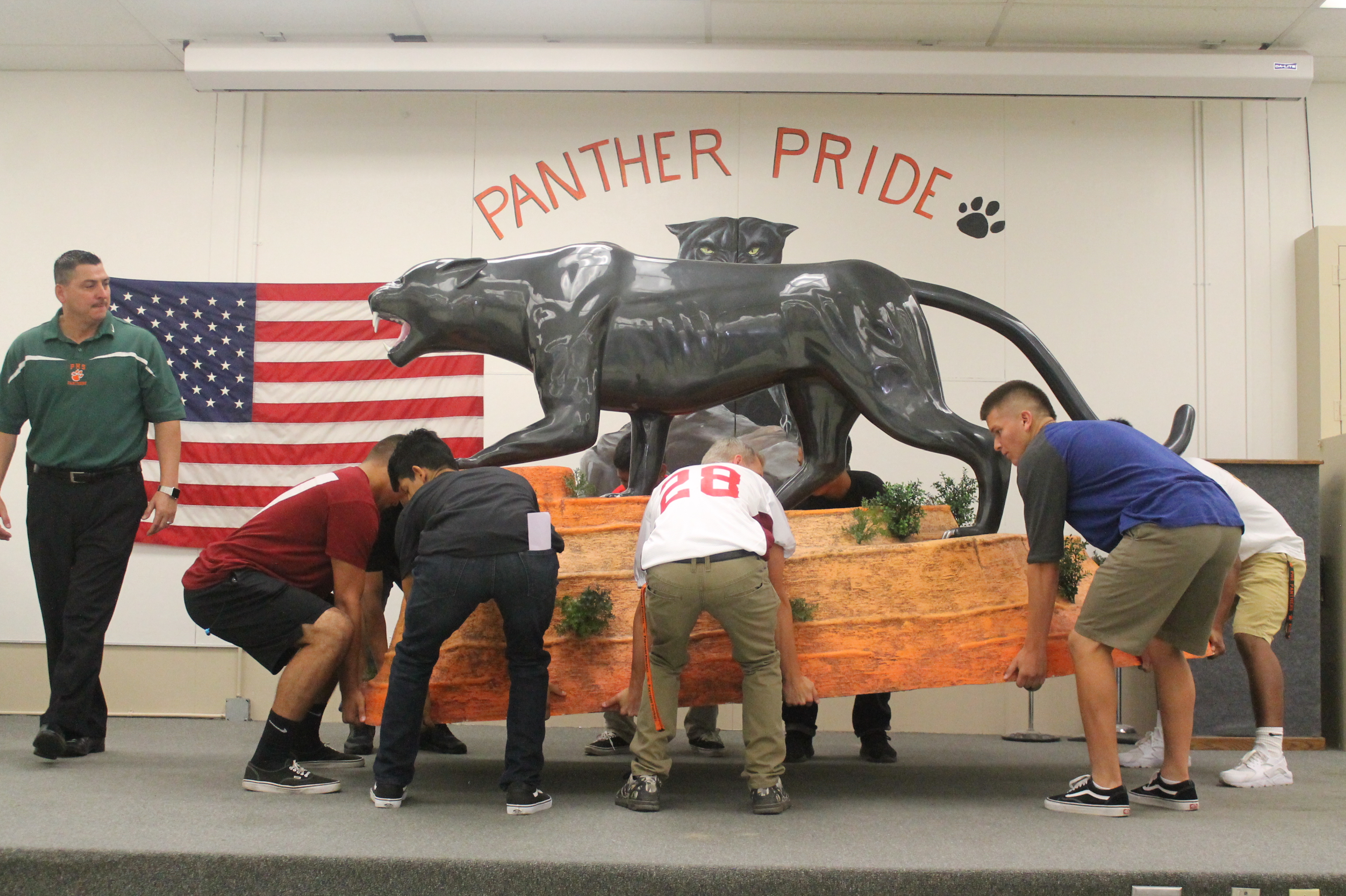 club fair &amp; donation 549.JPG