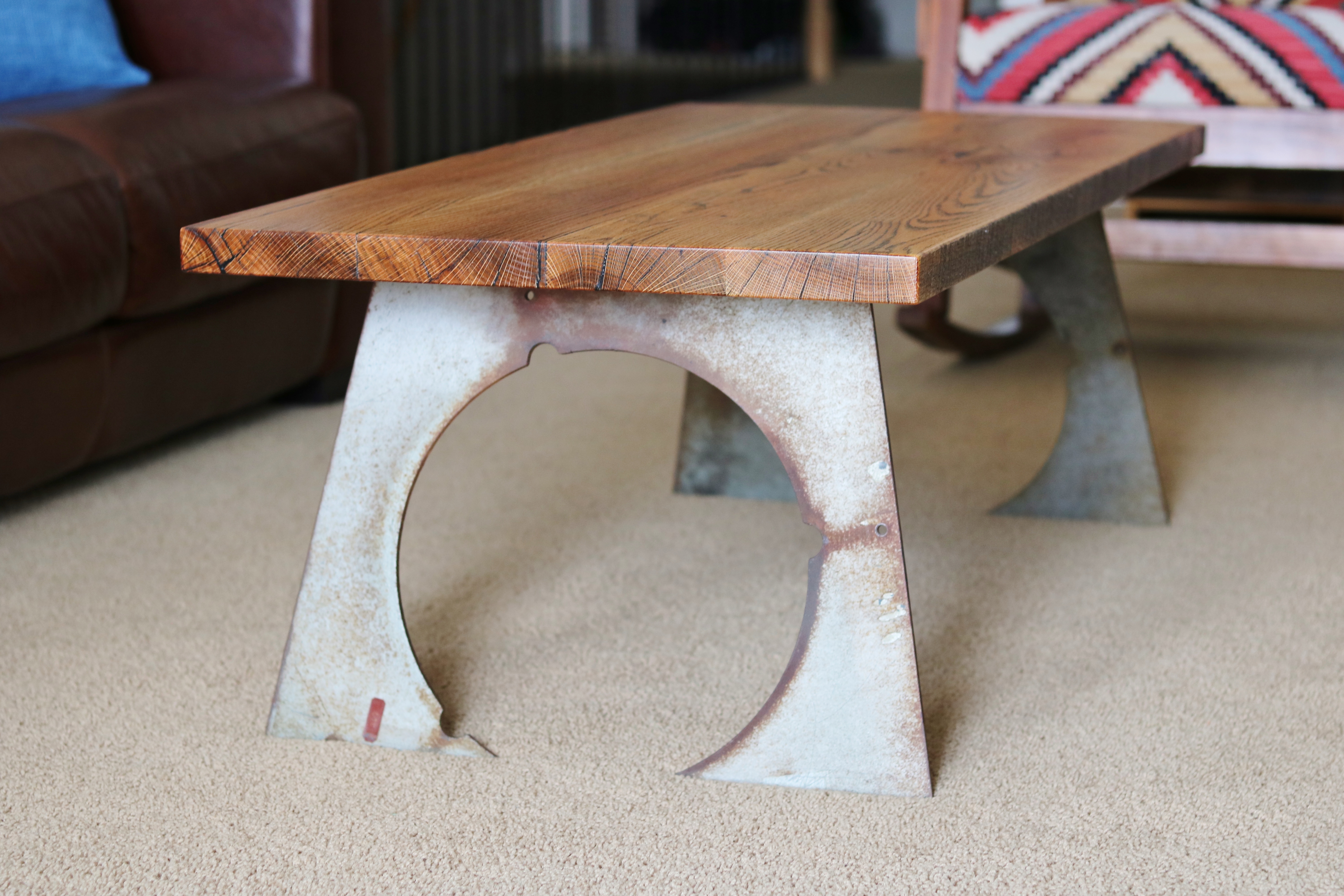 coffee table from trash (6).JPG