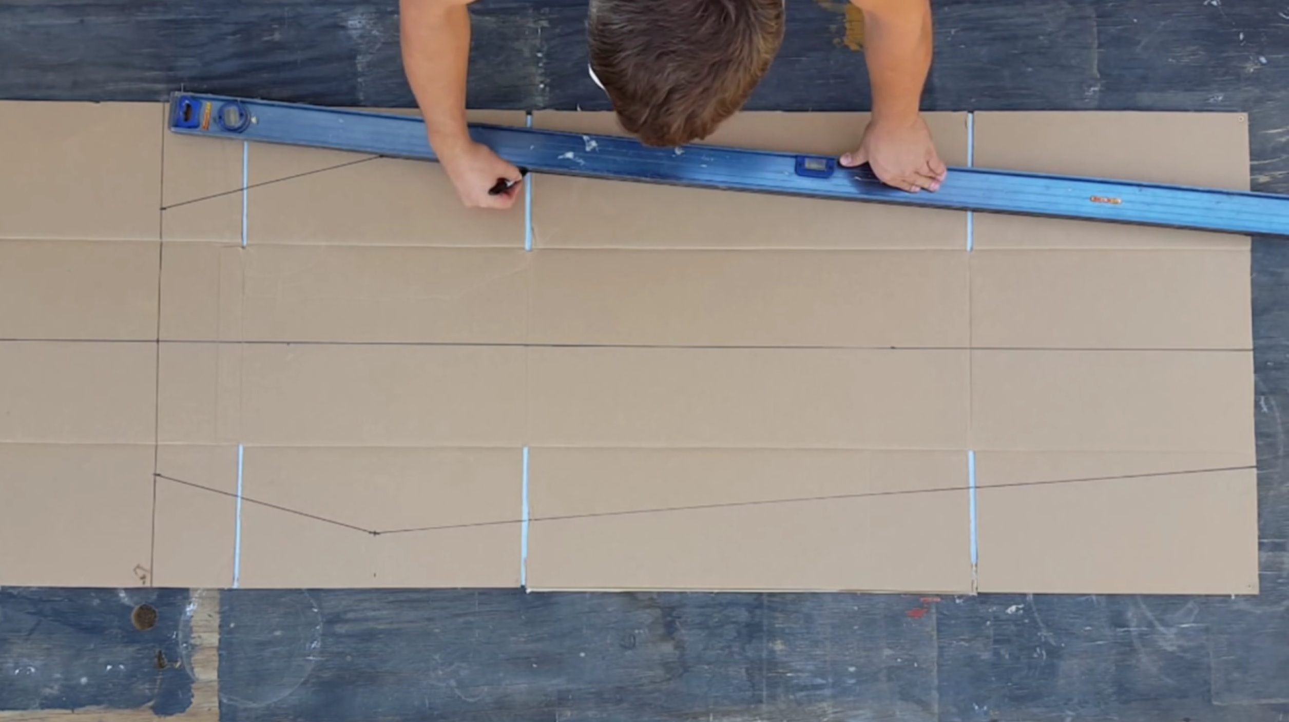 coffin shelf connect marks to draw the coffin.jpg