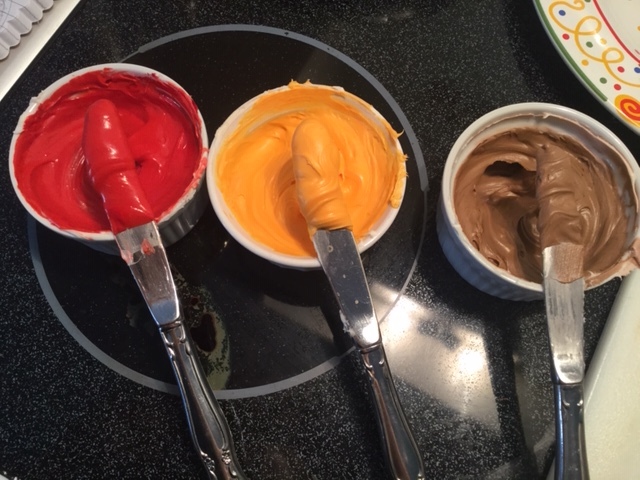 colored frosting.JPG