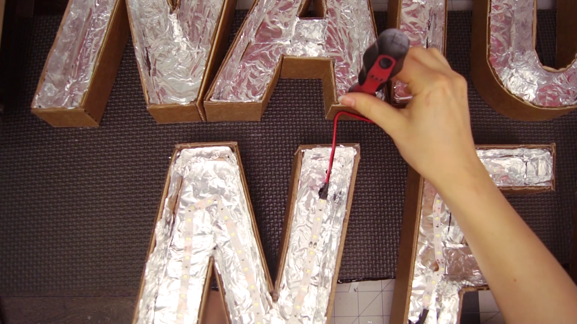 comic-book-superhero-wall-sign-led-light-decoration-nerdy-2017-06-21-13h48m59s130.png