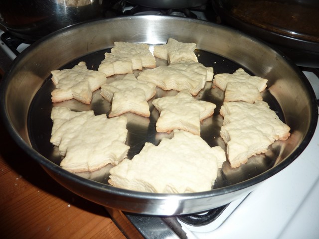 cooked cookies 1.jpg