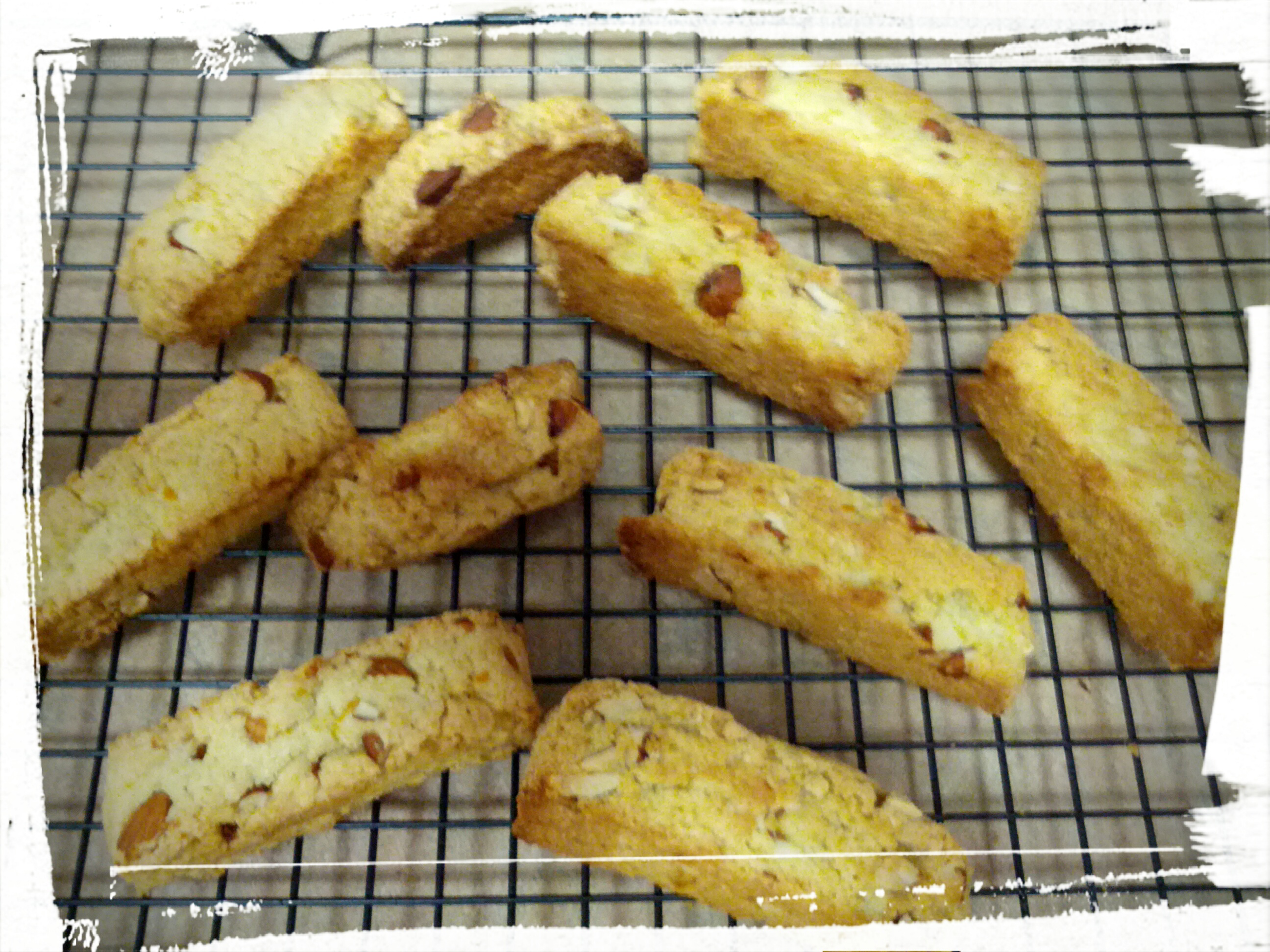 cooling biscotti.jpg