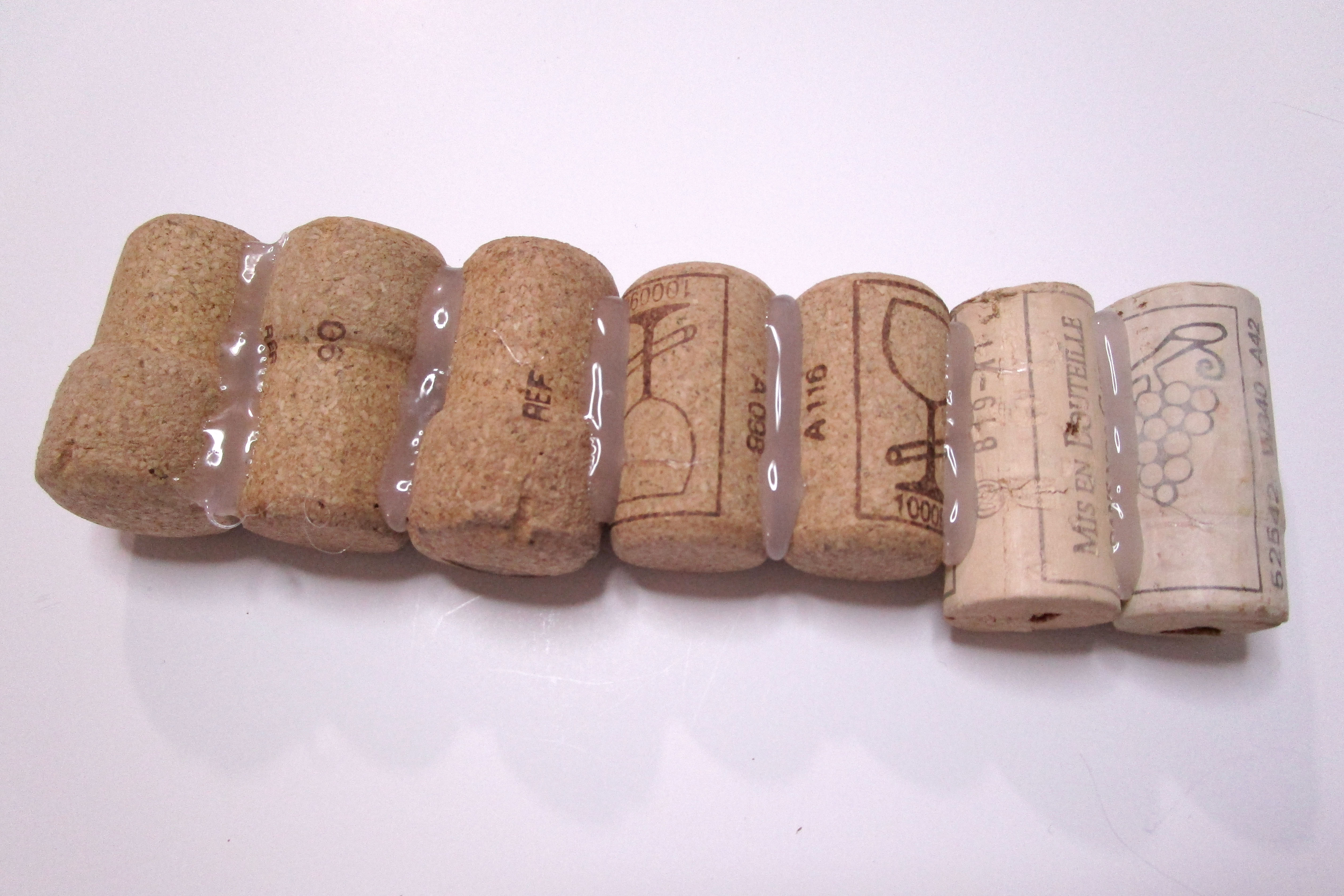 corks02.jpg