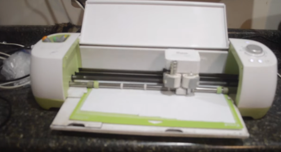 cricut machine.png
