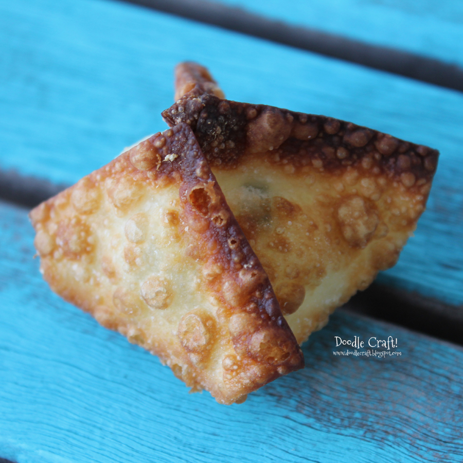 crispy cream cheese and green onion fried wontons snack food (21).JPG