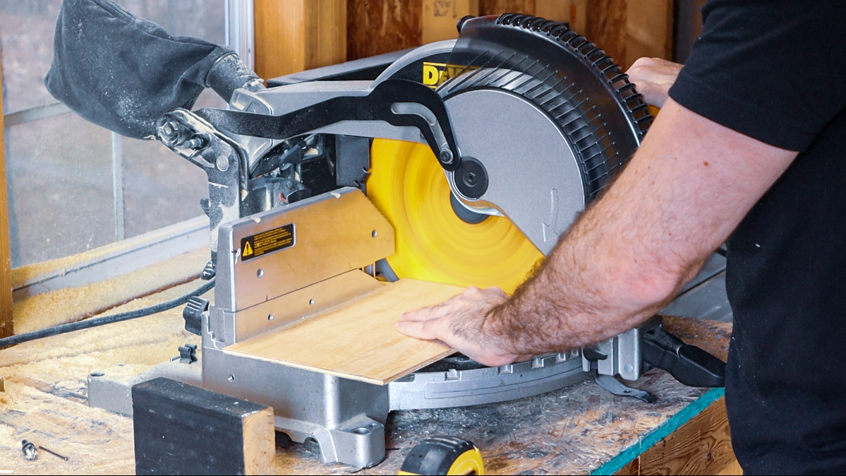 cut plywood floating shelf diy.jpg