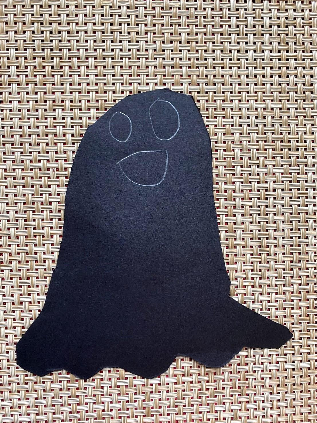 cutout ghost for Rice Ghost Craft..jpg