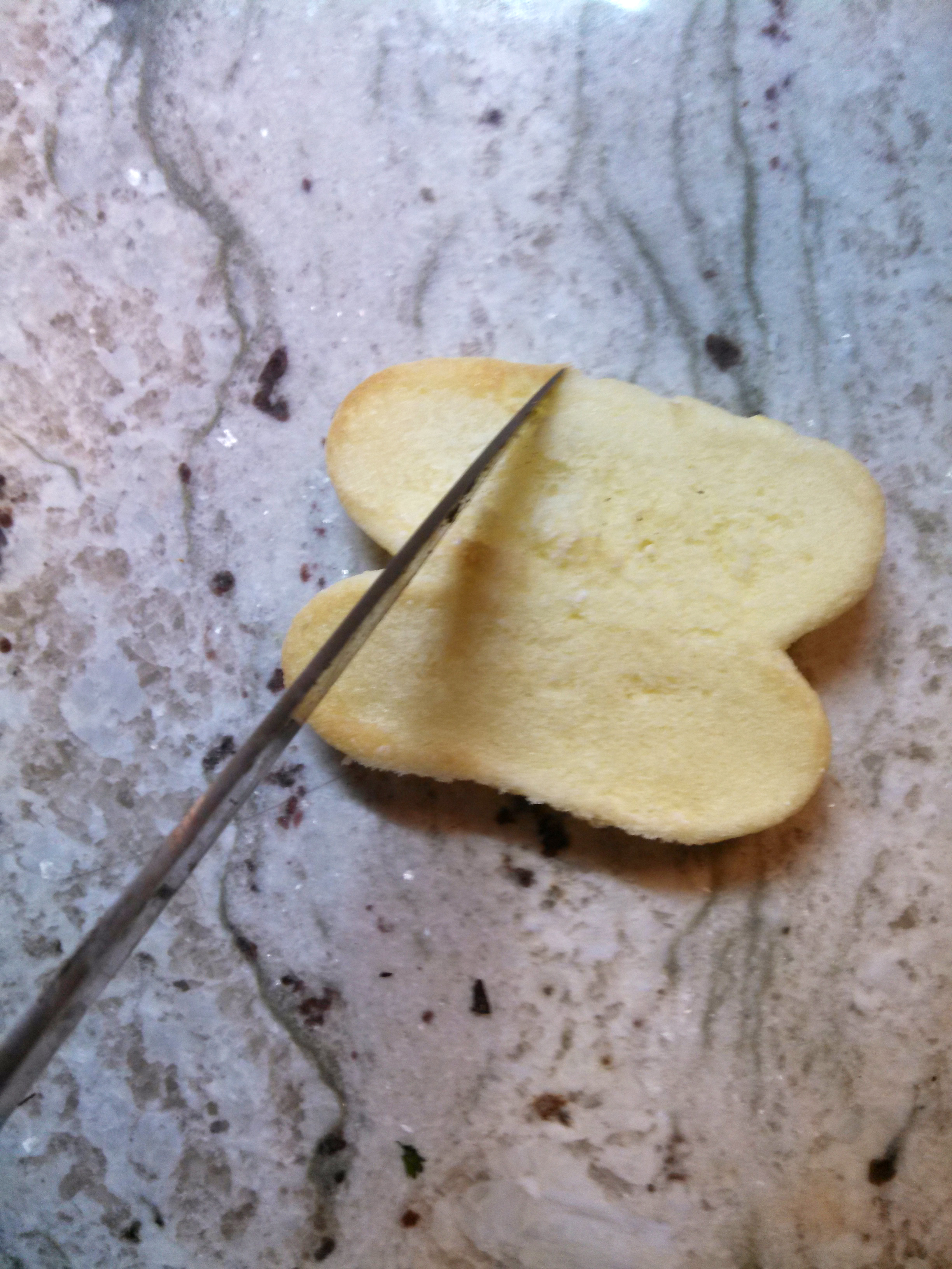 cuttin lady fingers.jpg