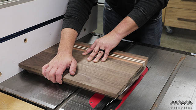 cutting bevels in cutting board VII.jpg