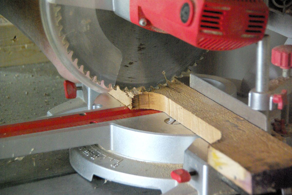 cutting-wood-for-coffee-table.jpg