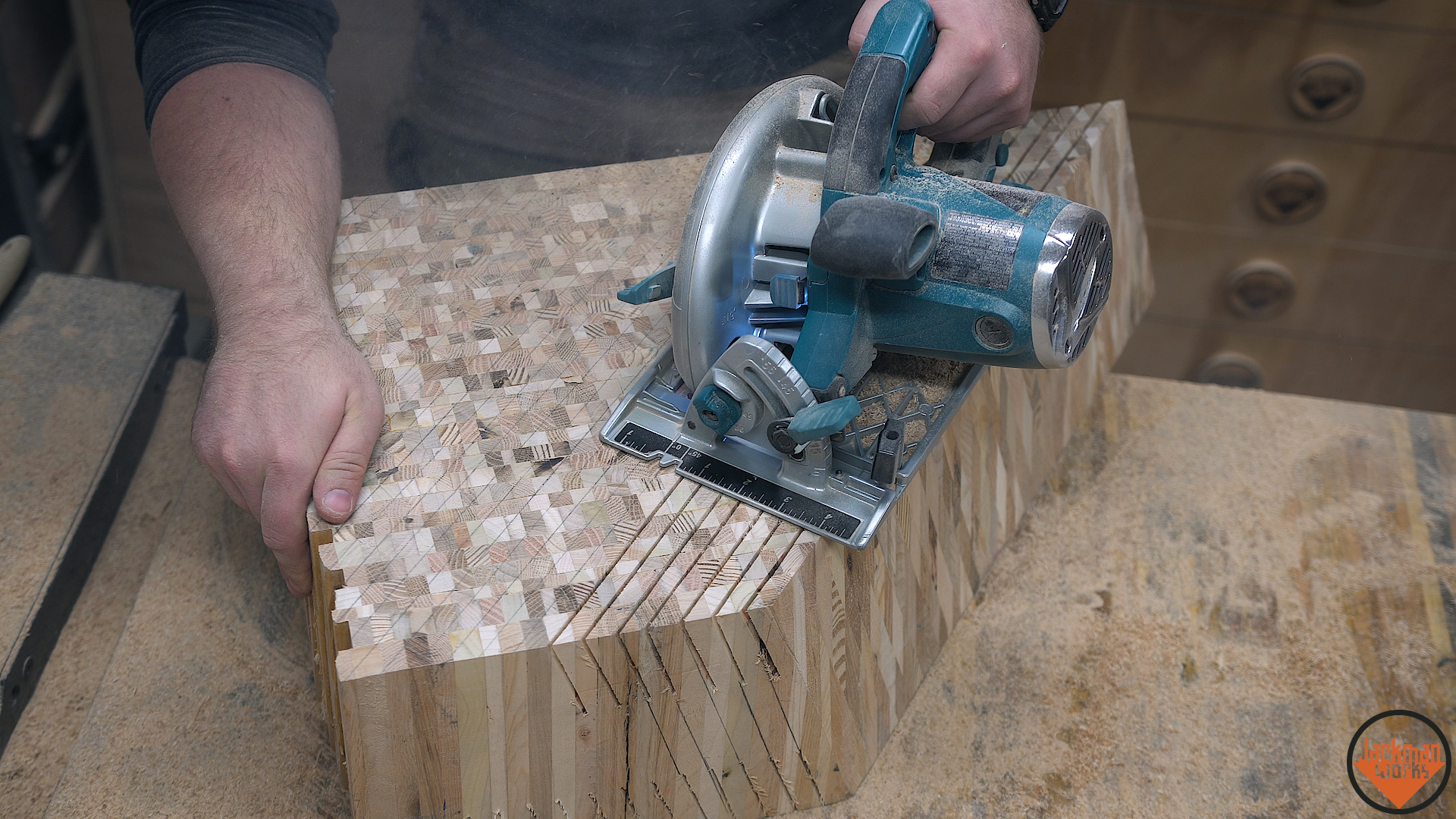 diamond pallet wood coasters 17.jpg