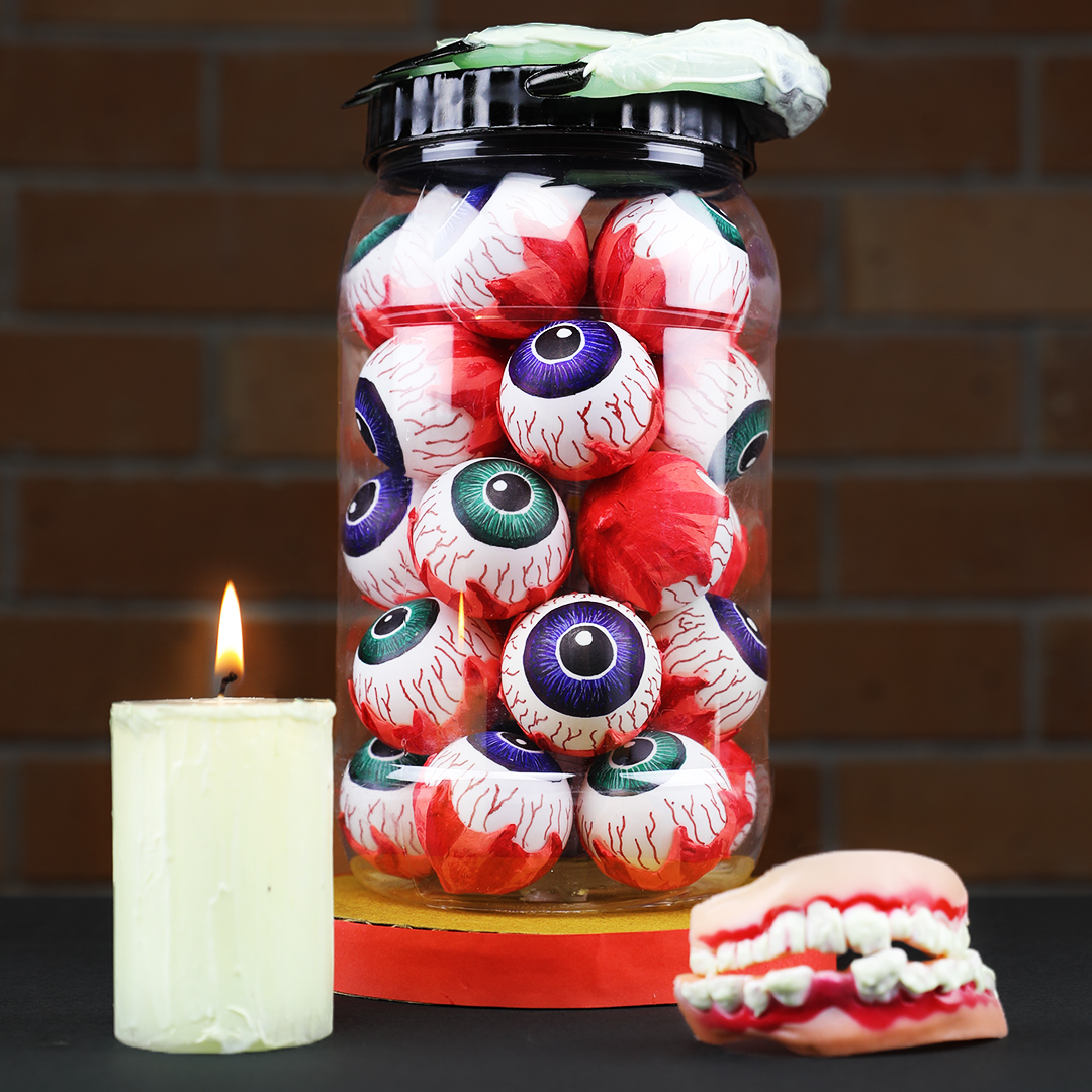 diy halloween eyeball lamp decor.jpg