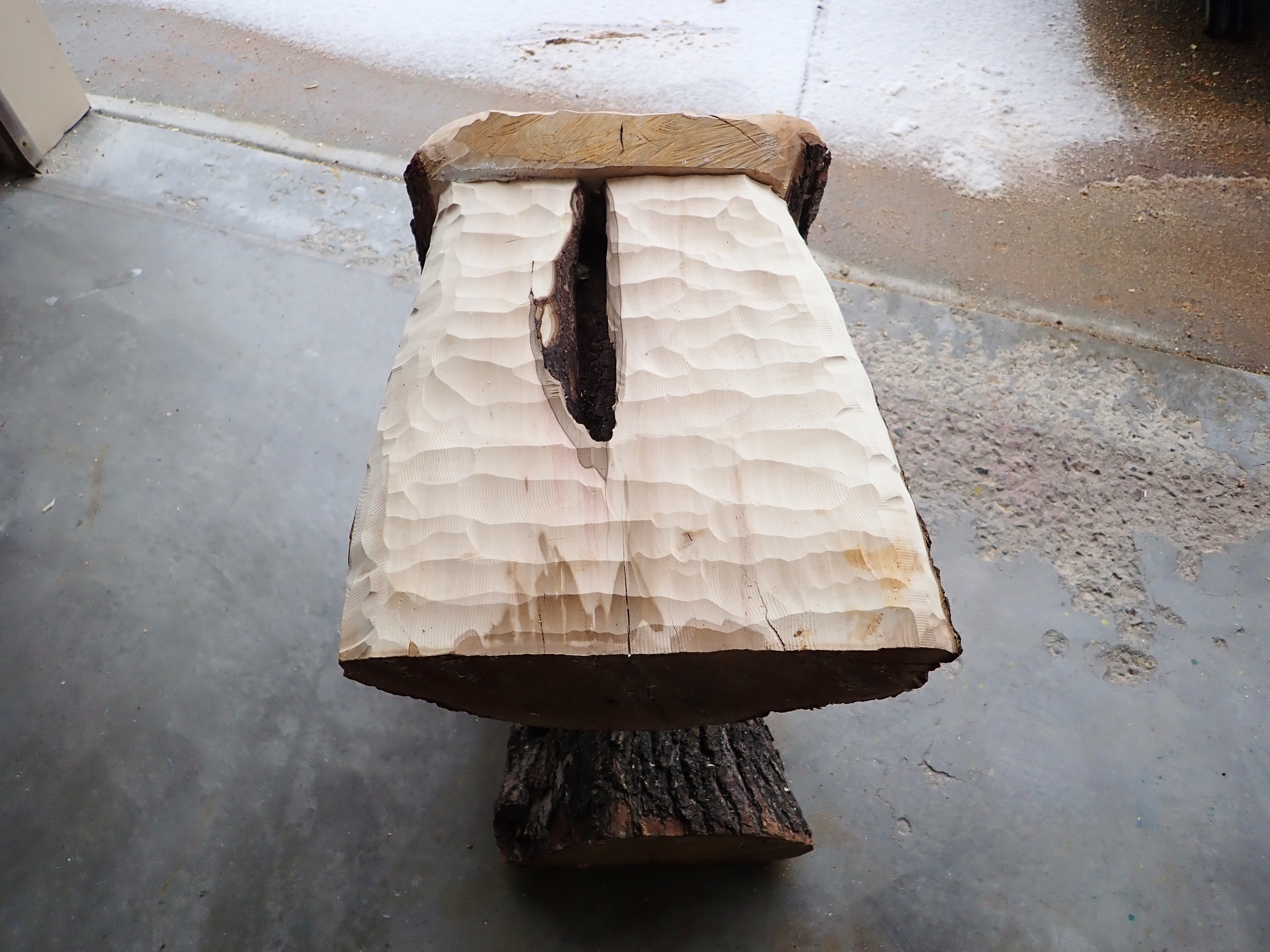 diy make homeade log bench (1).JPG