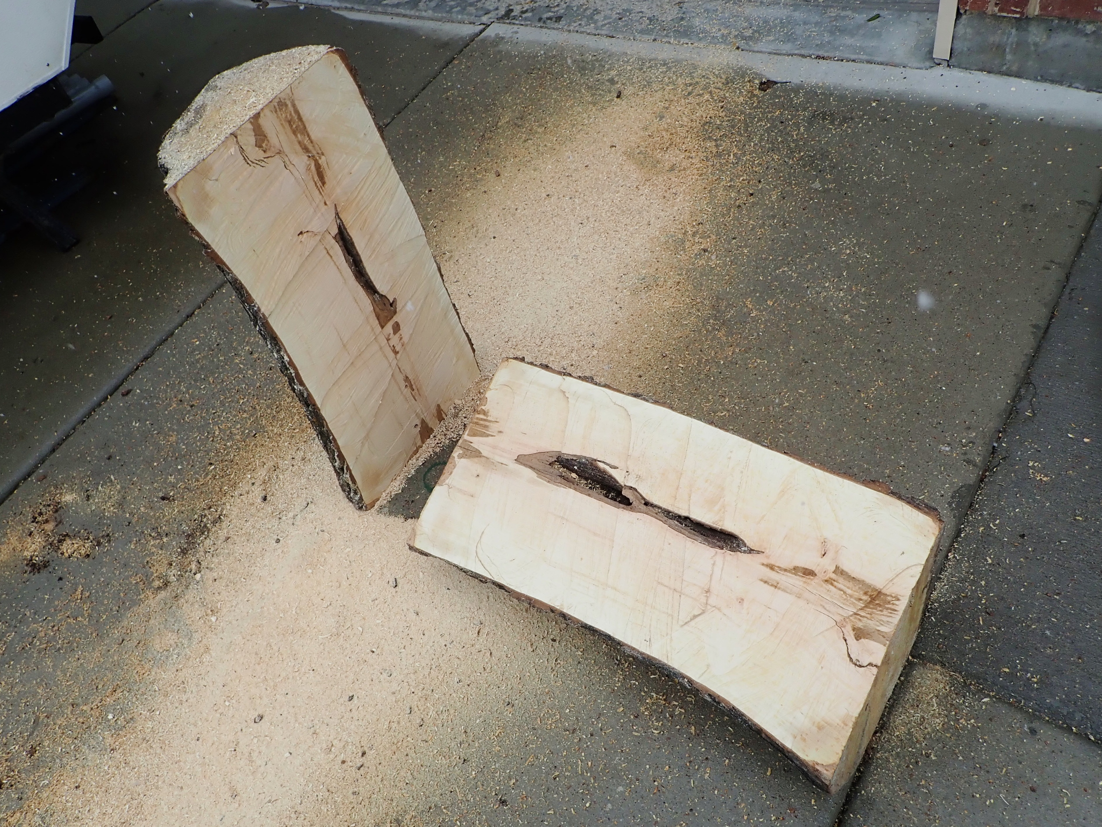 diy make homeade log bench (16).JPG