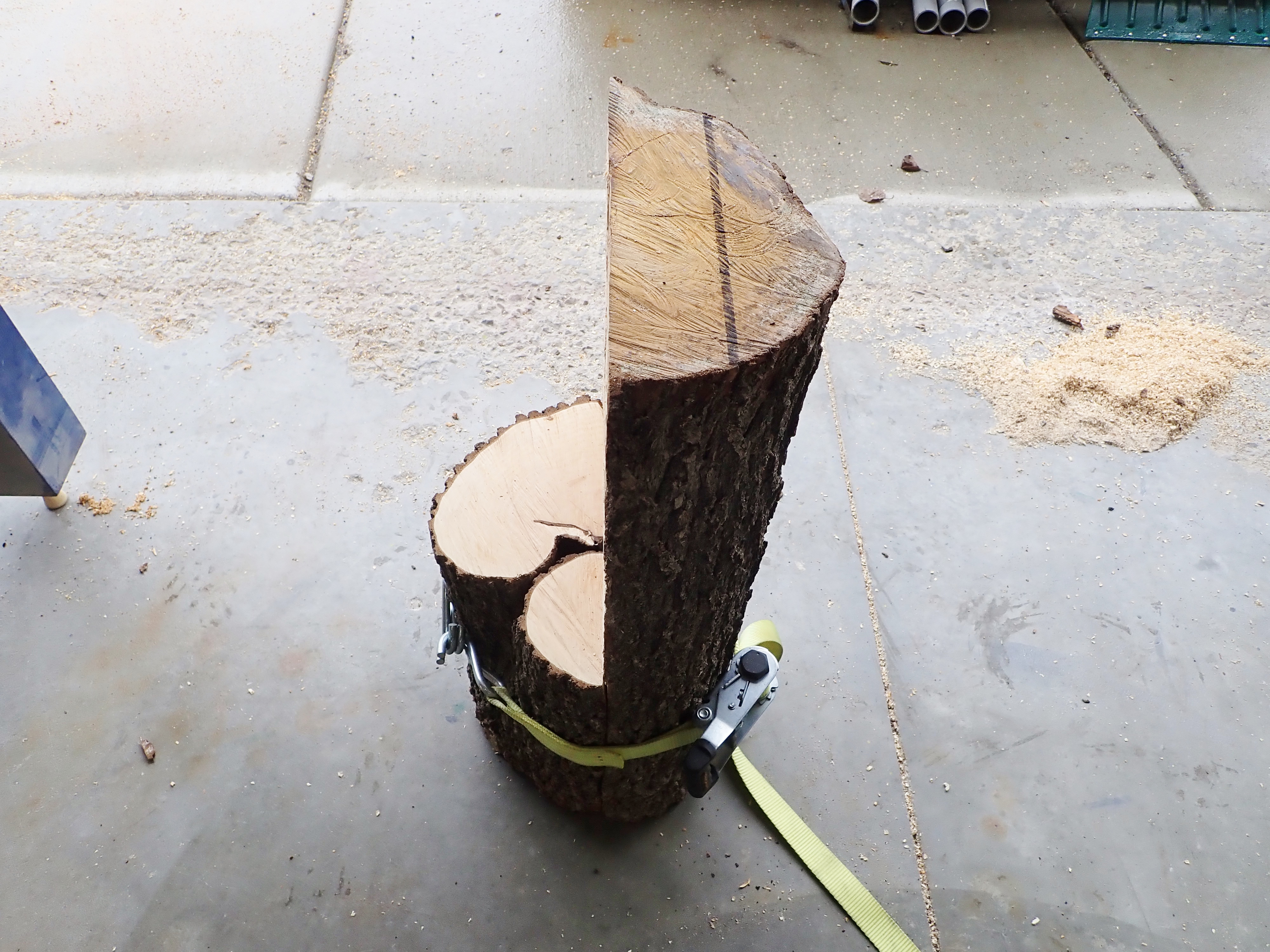 diy make homeade log bench (22).JPG