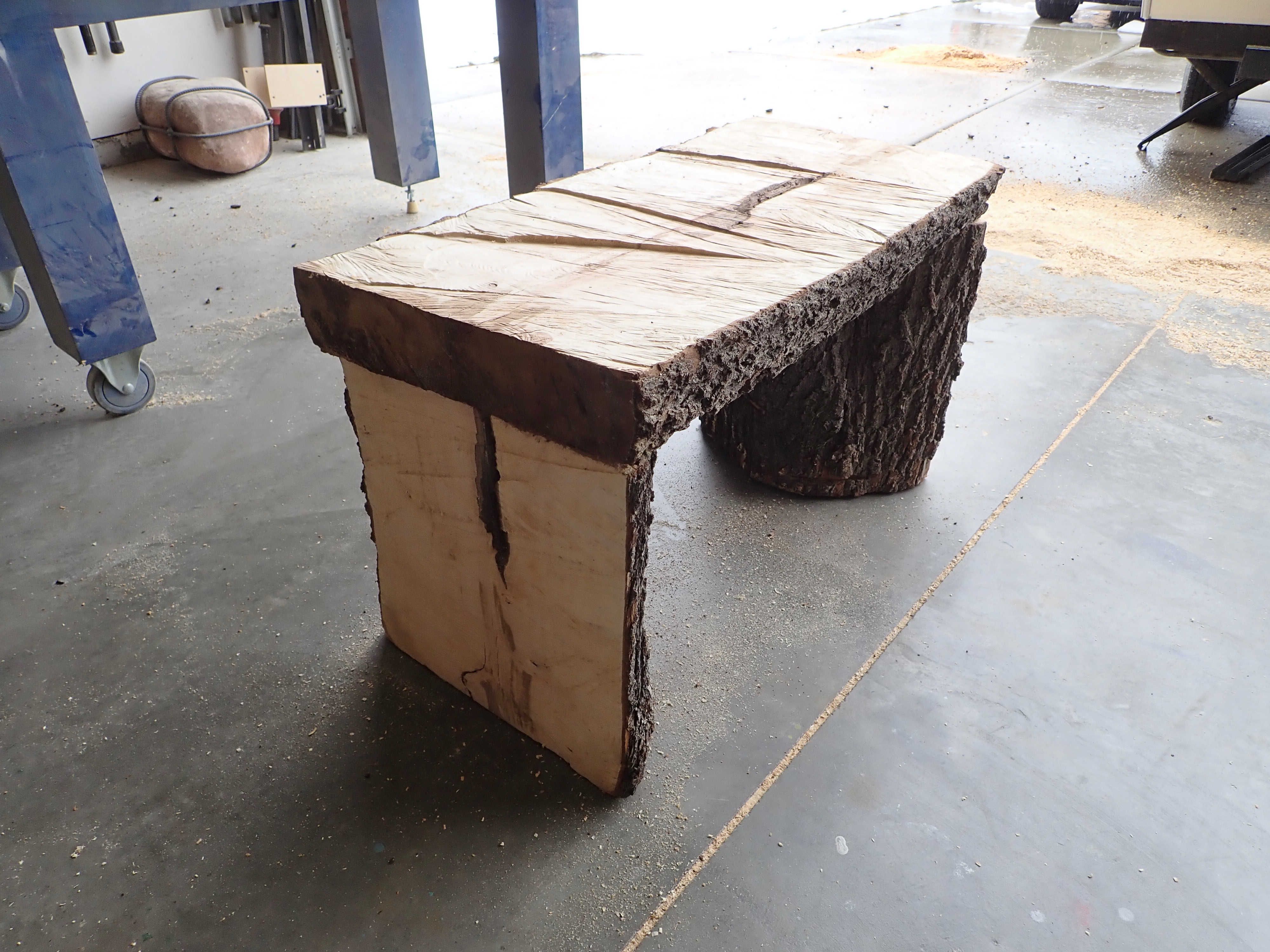 diy make homeade log bench (27).JPG