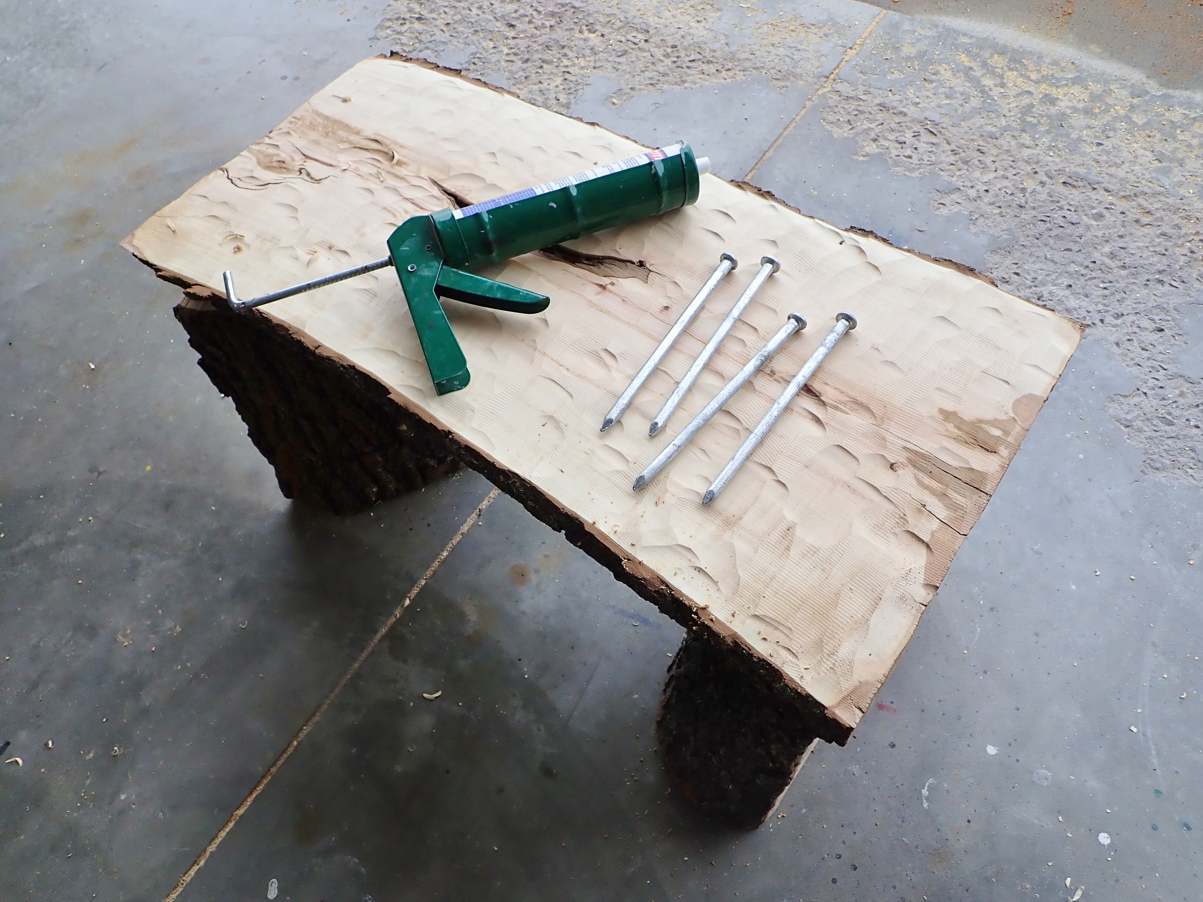 diy make homeade log bench (33).JPG