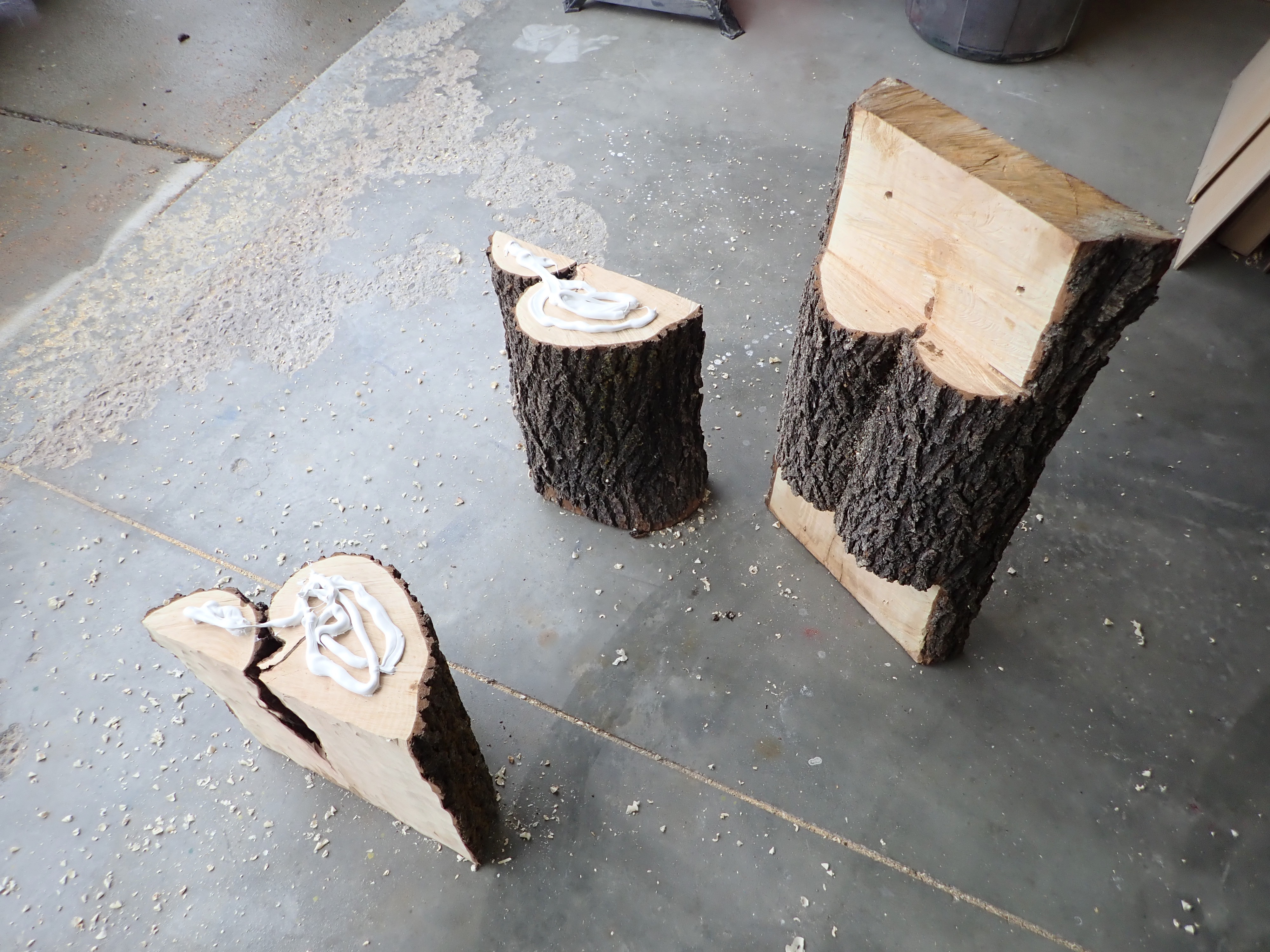 diy make homeade log bench (35).JPG