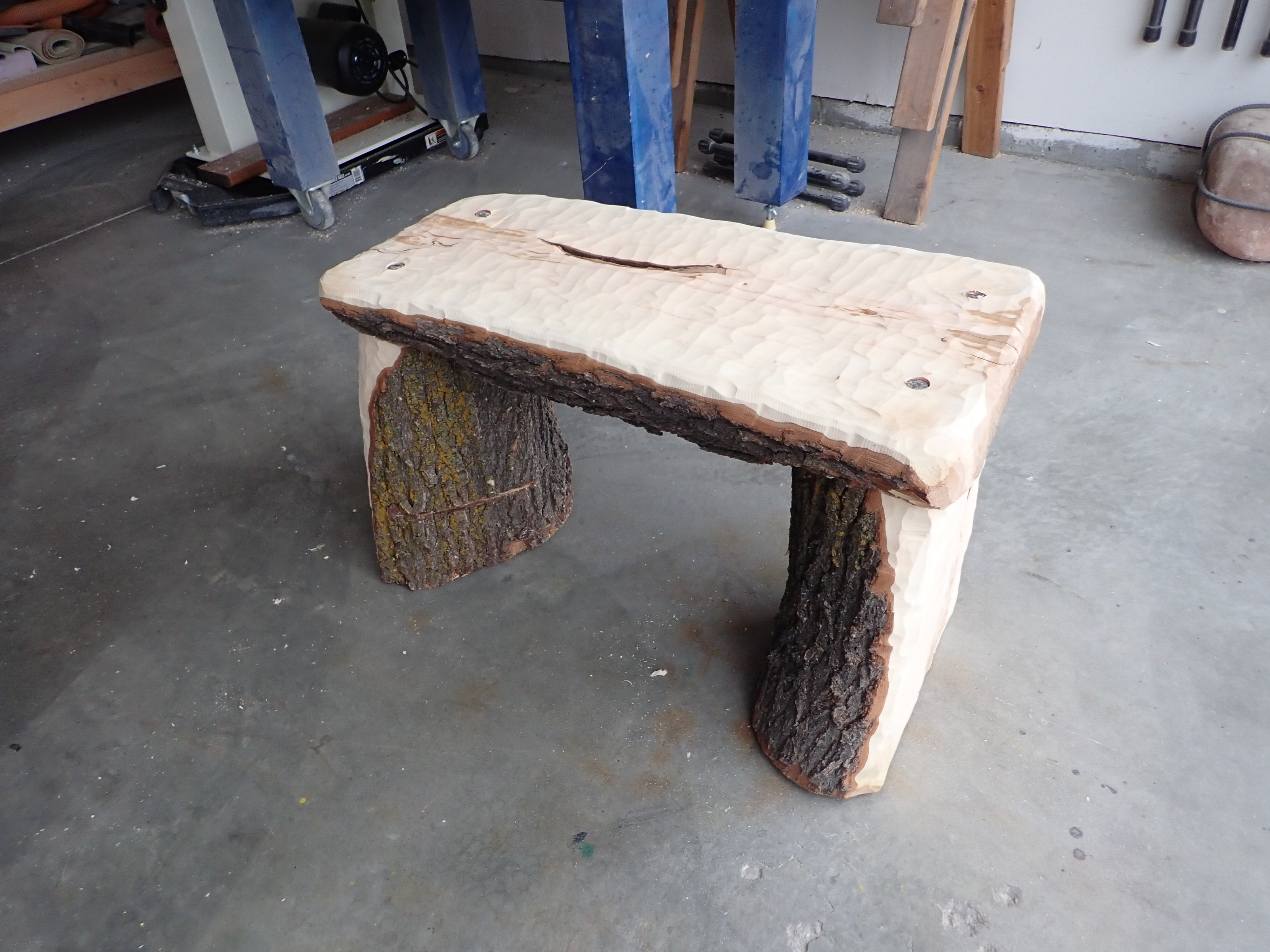 diy make homeade log bench (42).JPG