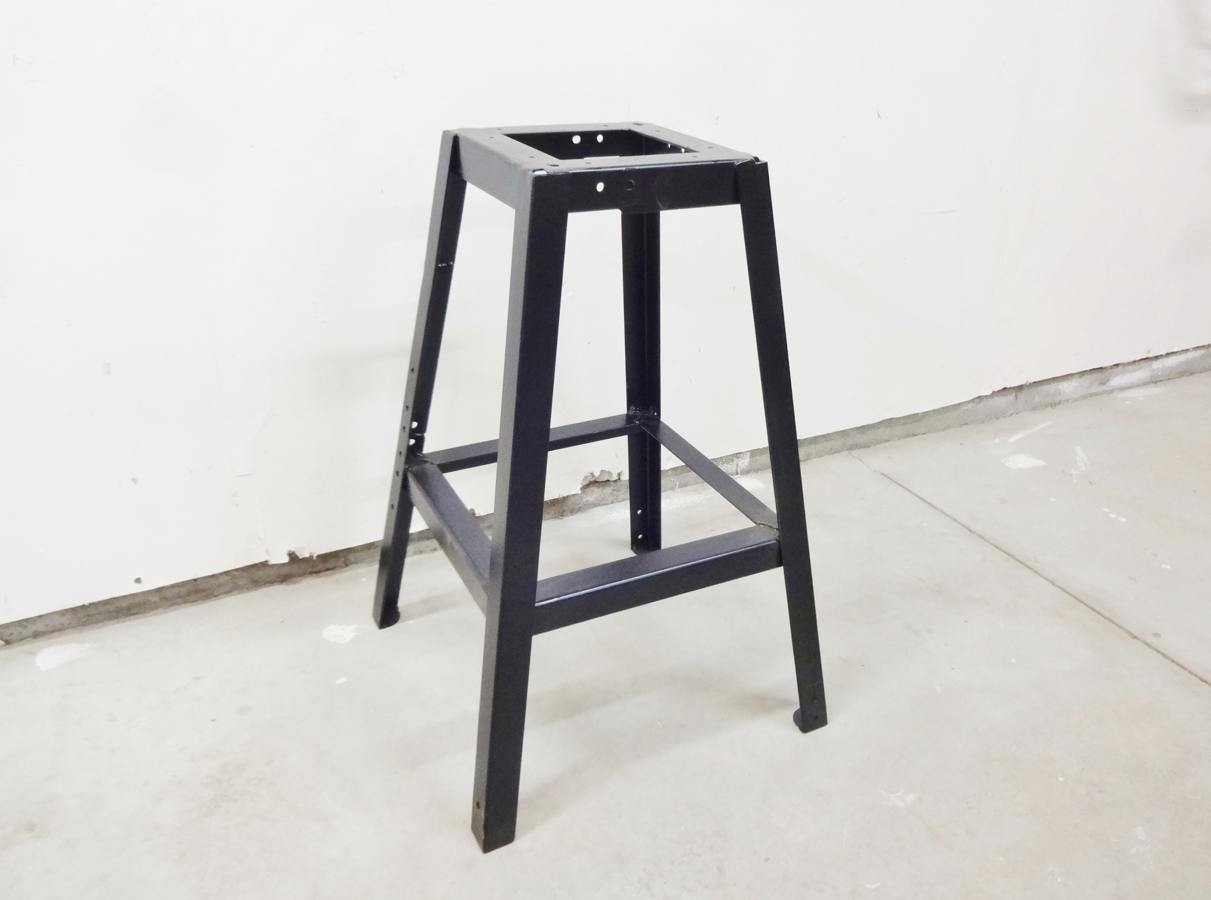 diy welded barstools (42).JPG