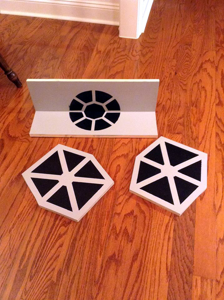 diy_tie_fighter_bookshelf_star_wars_woodworking_tutorial (9).jpg