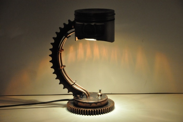 do it yourself piston lamp.jpg