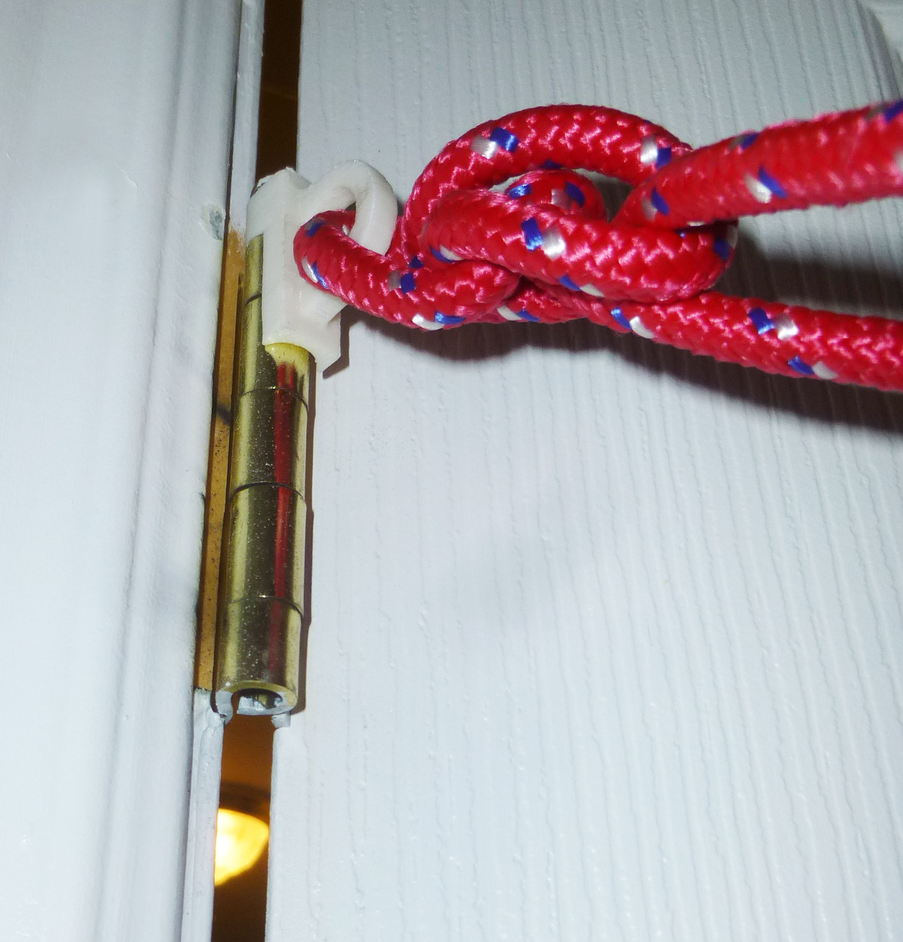 door_hinge_rope.jpg