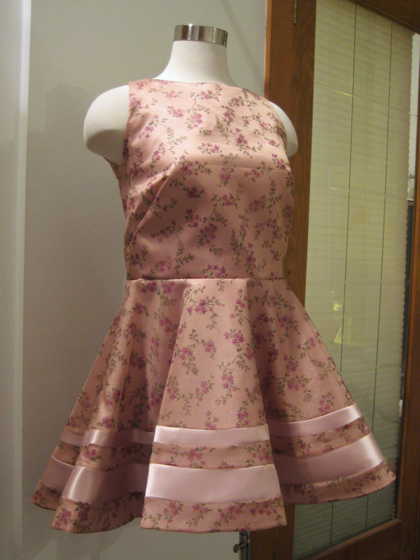 dress1i.jpg