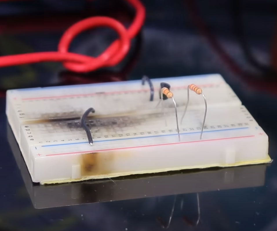 electroboom-transistor-youtube-charredbreadboard-65.png