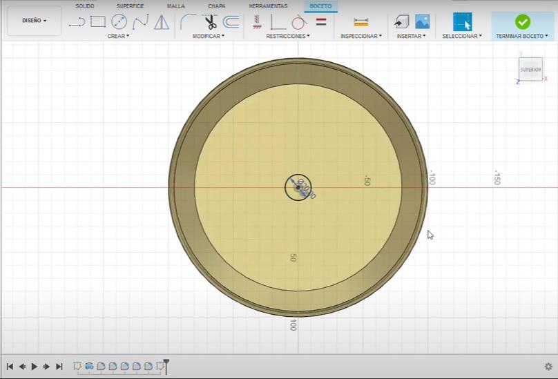 en la parte superior con la herramienta crear boceto ponemos un circulo de 20.jpg