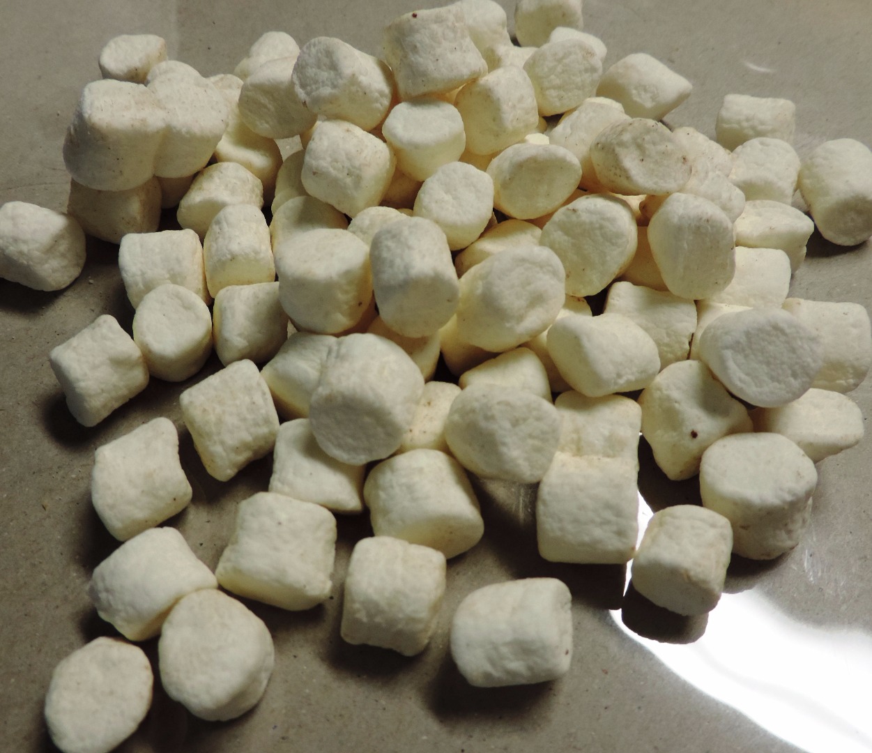 file MARSHMALLOWS tiny.jpg